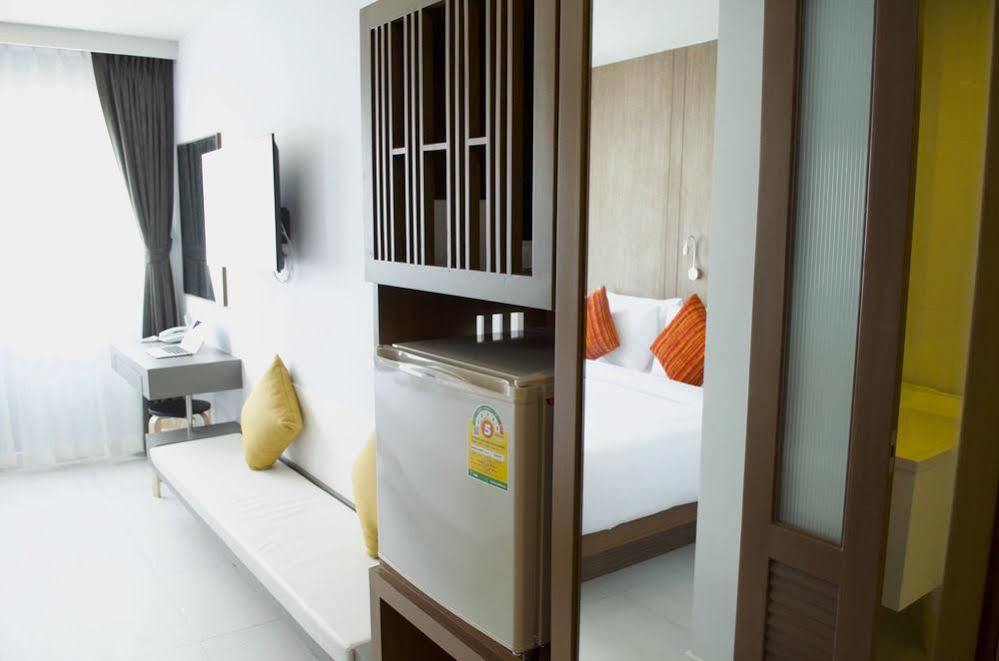 Centro One Bangla Hotel Patong Exterior photo