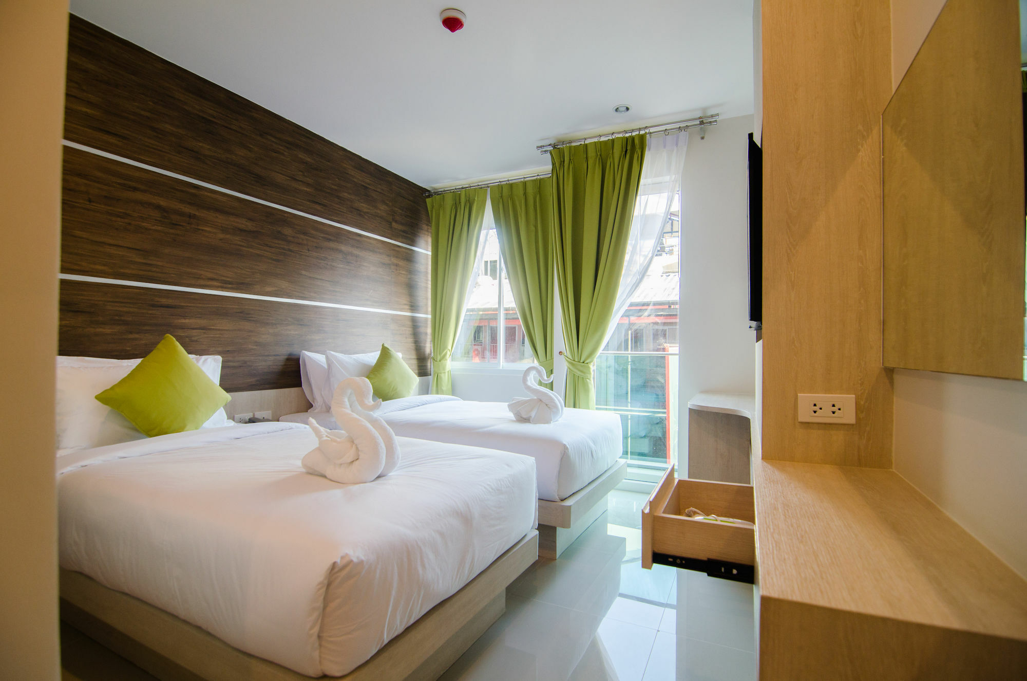 Centro One Bangla Hotel Patong Exterior photo